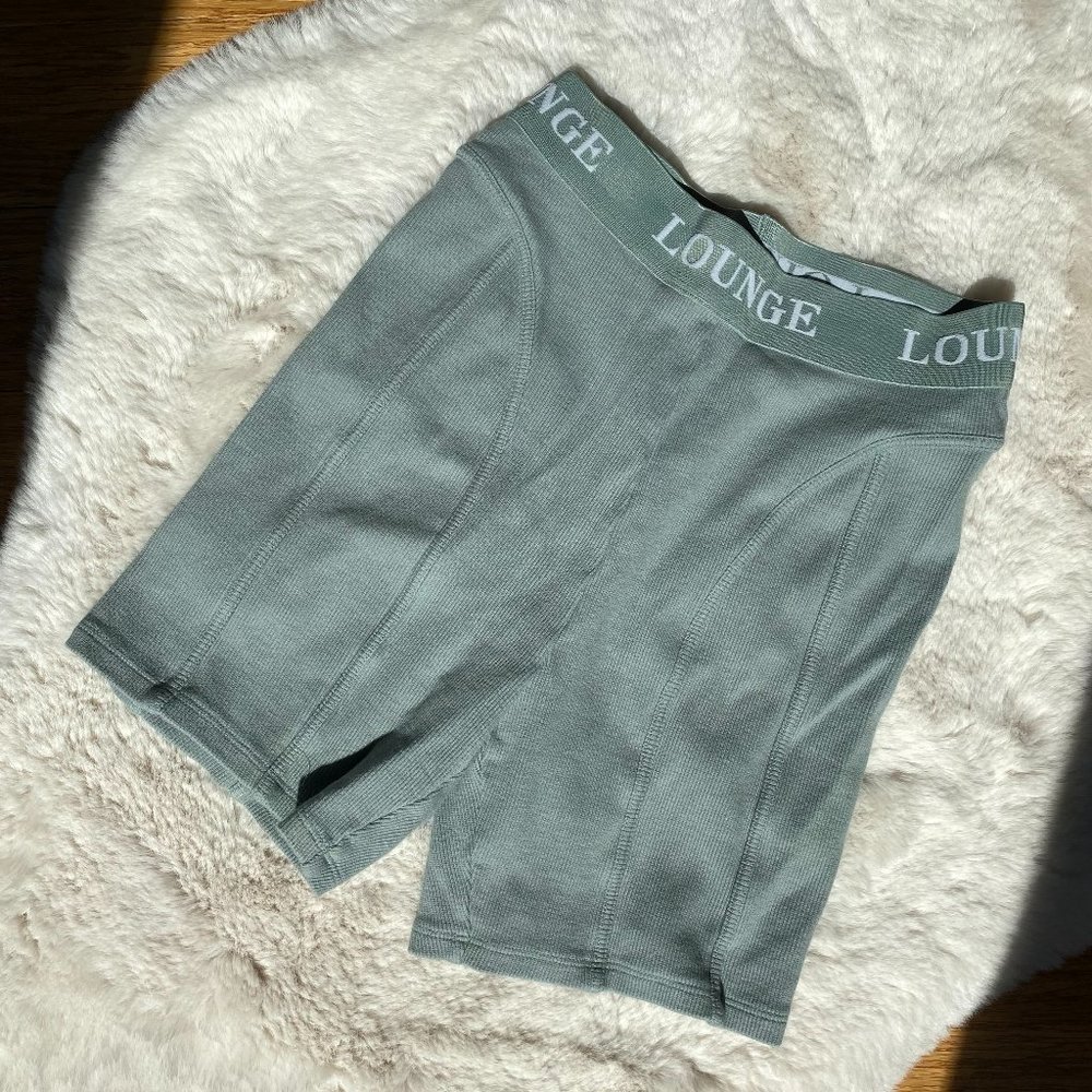 Lounge Soft Chic Ribbed Shorts